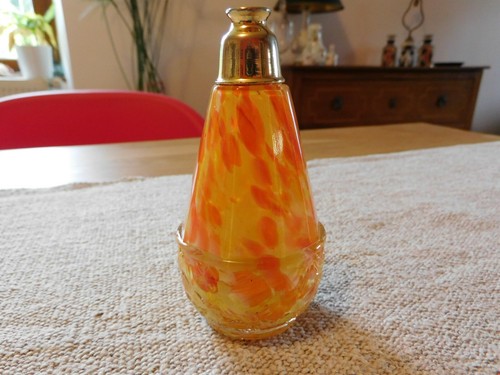 Ancien vaporisateur - ancien,